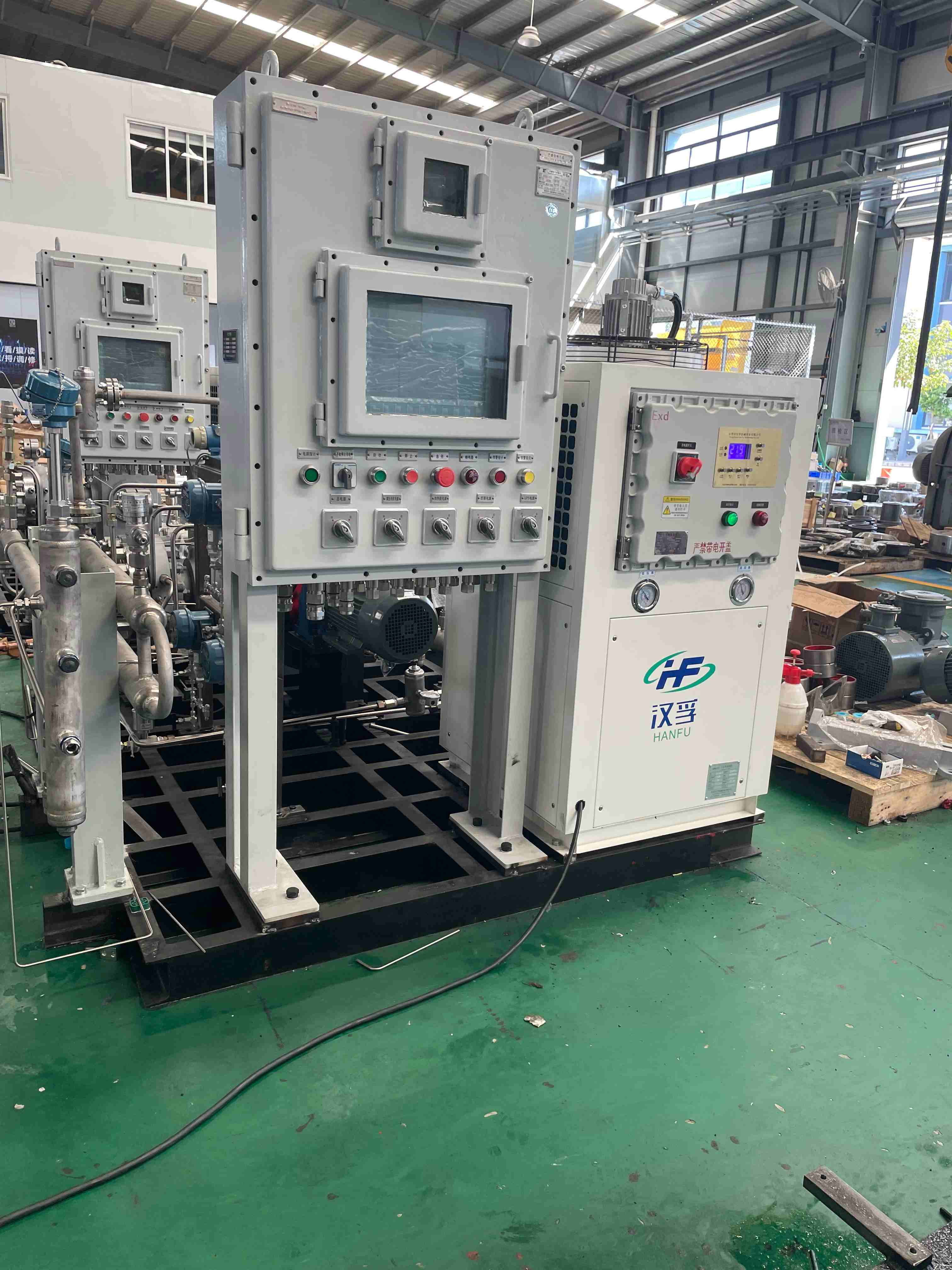 Acetylene compressor cooling