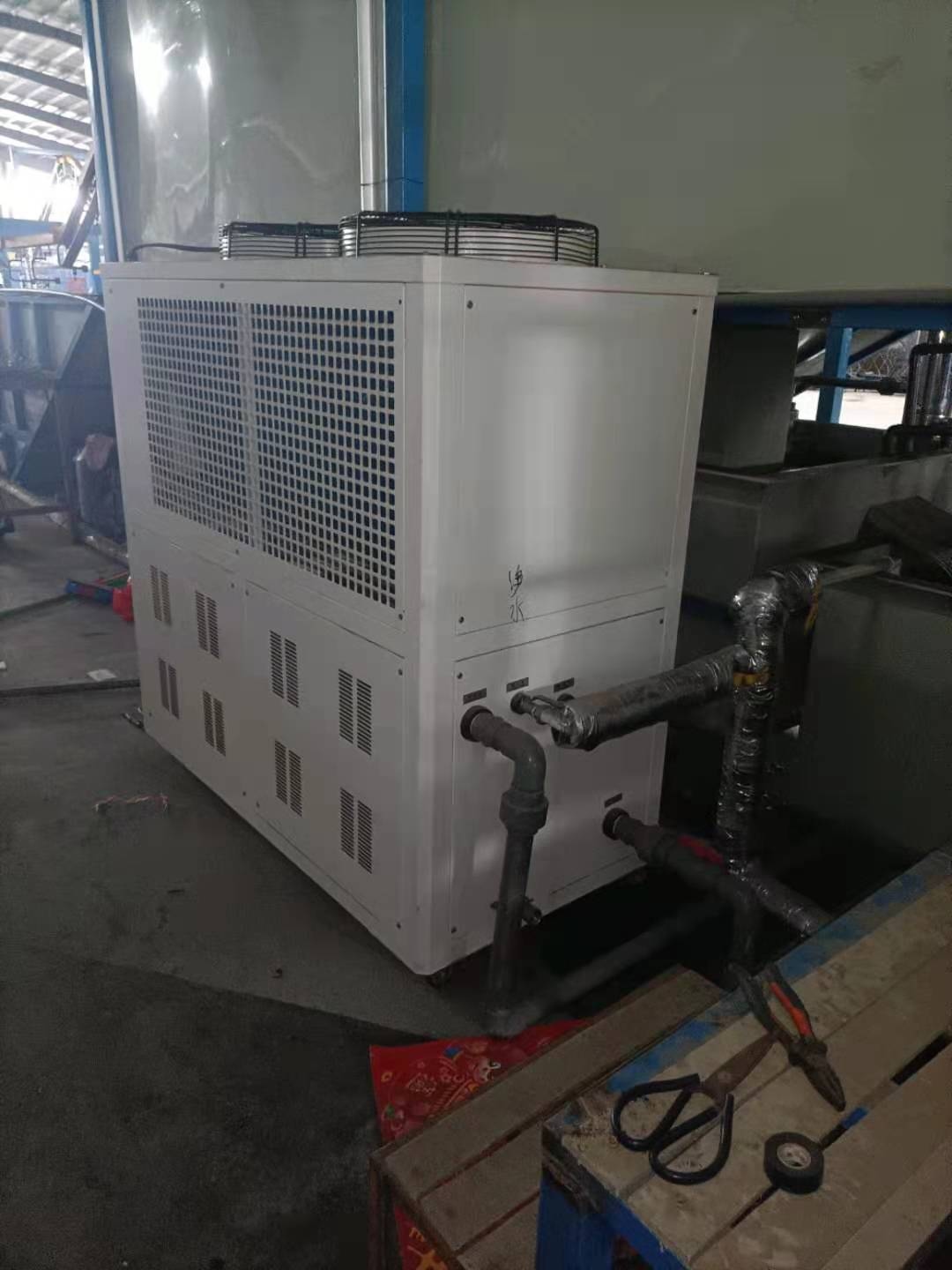 Electrophoretic coating cooling
